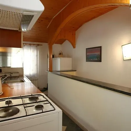 Svobode Apartment *